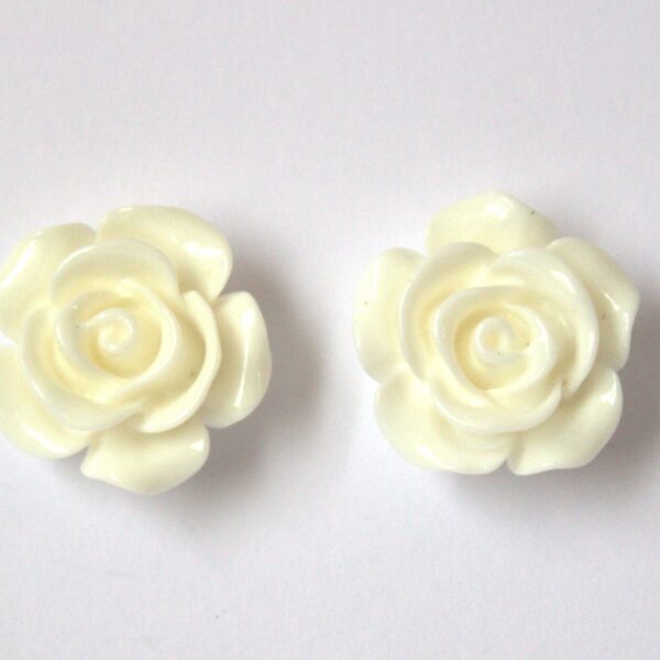 White Rose Earrings - 10mm